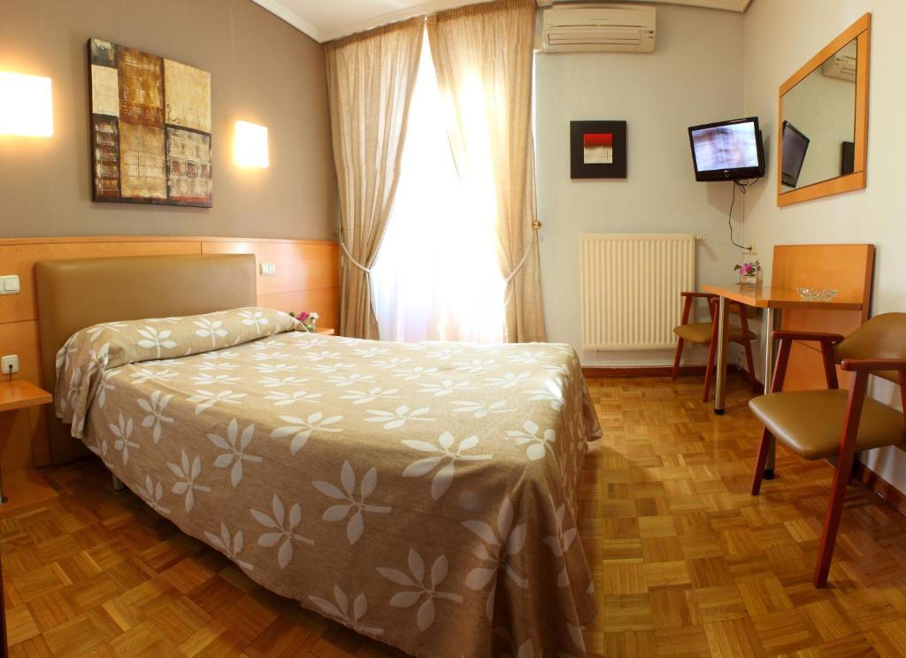 Hostal Arotza Tafalla Exterior foto